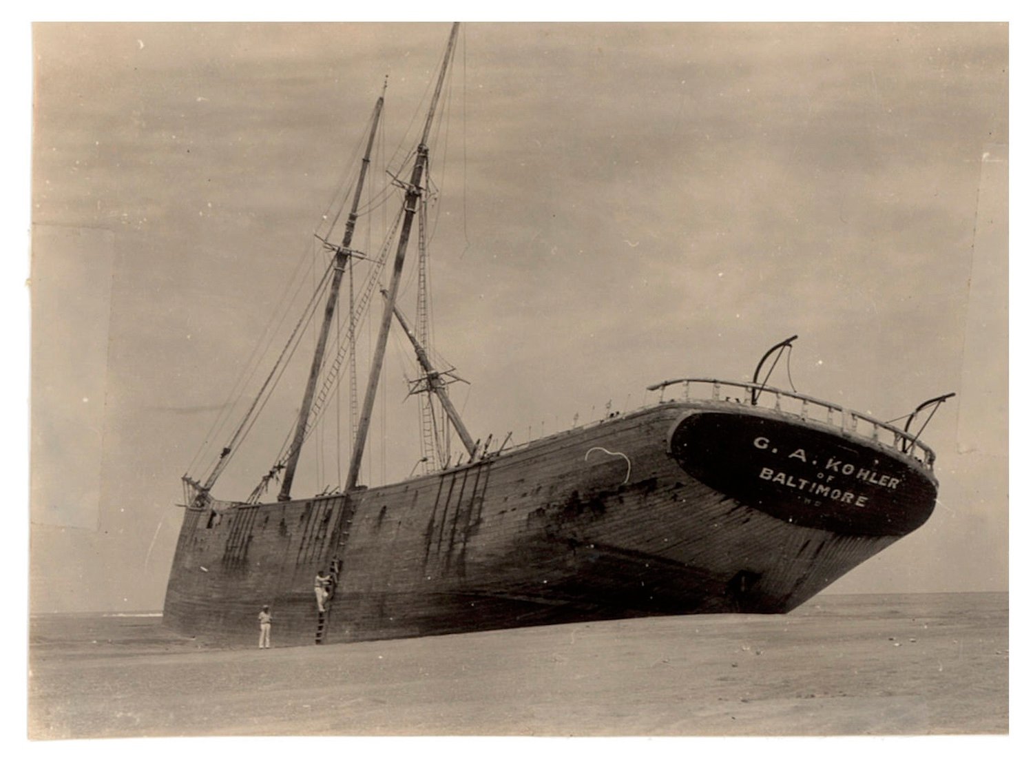 The G.A. Kohler aground a Cape Hatteras/NPS file