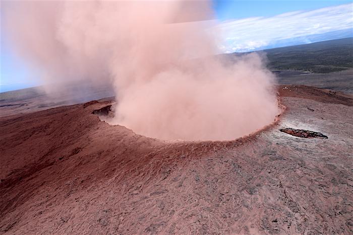  Pu‘u ‘Ō‘ō cone at Hawai'i Volcanoes National Park/USGS