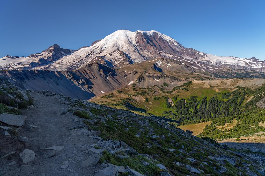 Out of the four images captured using the burst method, this image came out sharp and clear while handholding the camera, Mount Rainier National Park / Rebecca Latson