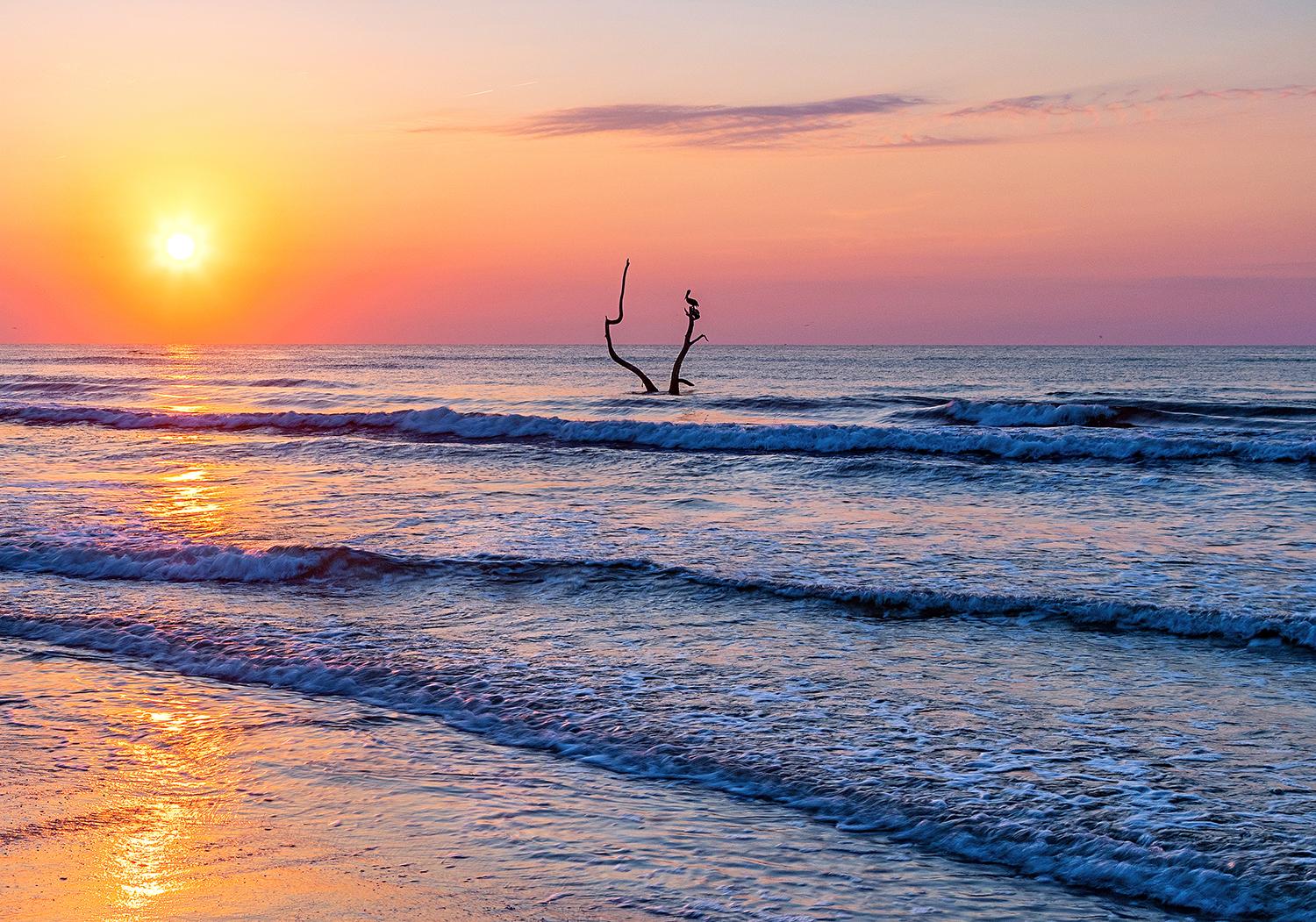 Sunrise at Padre Island National Seashore / Rebecca Latson