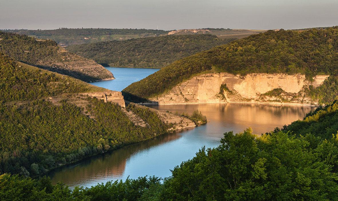 Podilski Tovtry National Nature Park in Western Ukraine / Wikipedia