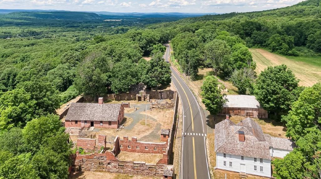 Viets’ Tavern, in East Granby, Connecticut, part of the Old New-Gate Prison & Copper Mine and the first state prison in North America, helps tell the story of the incarcerated population before 1800 and the role of incarceration in our nation’s founding C